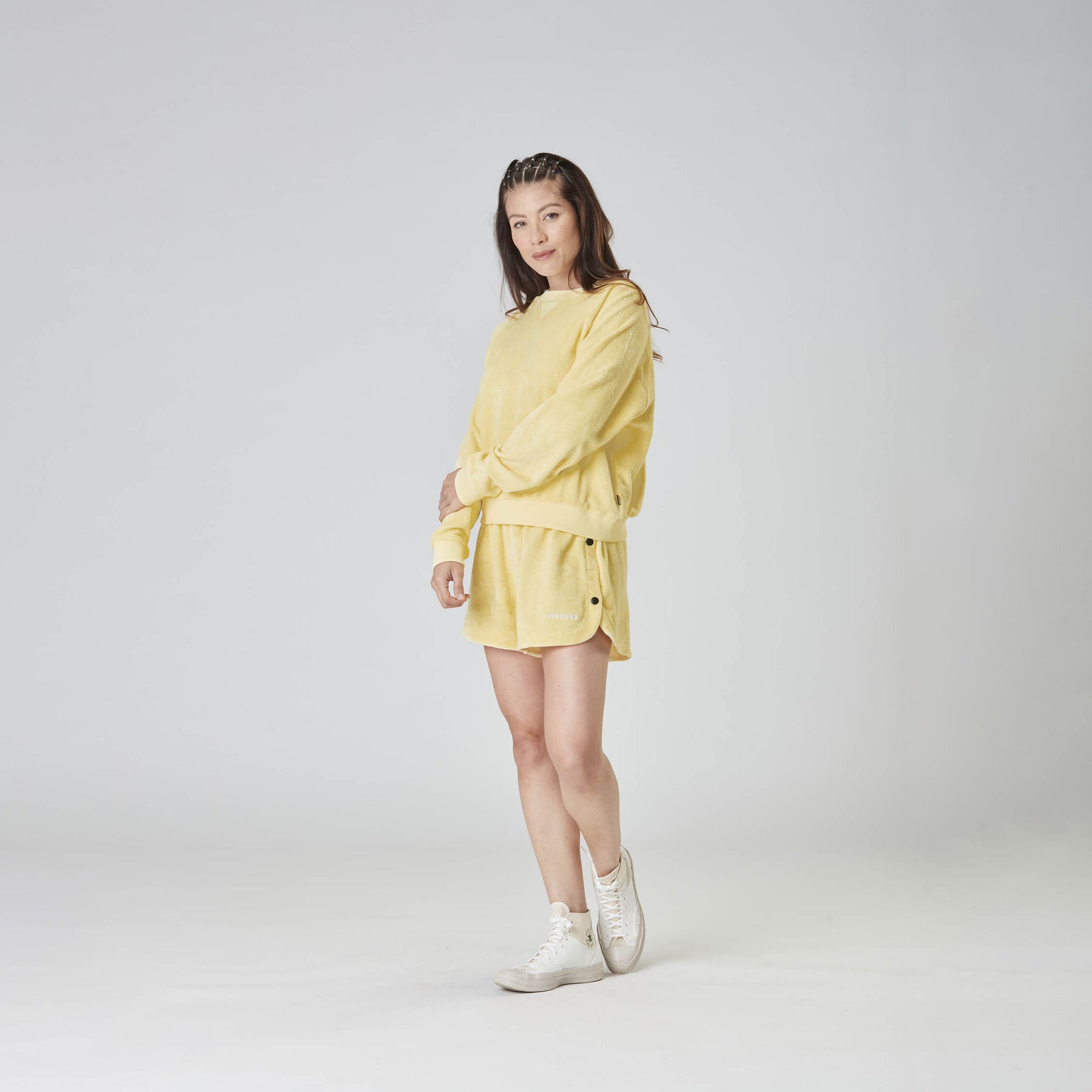 TILOMA CREW __color:Sunny_Yellow#26