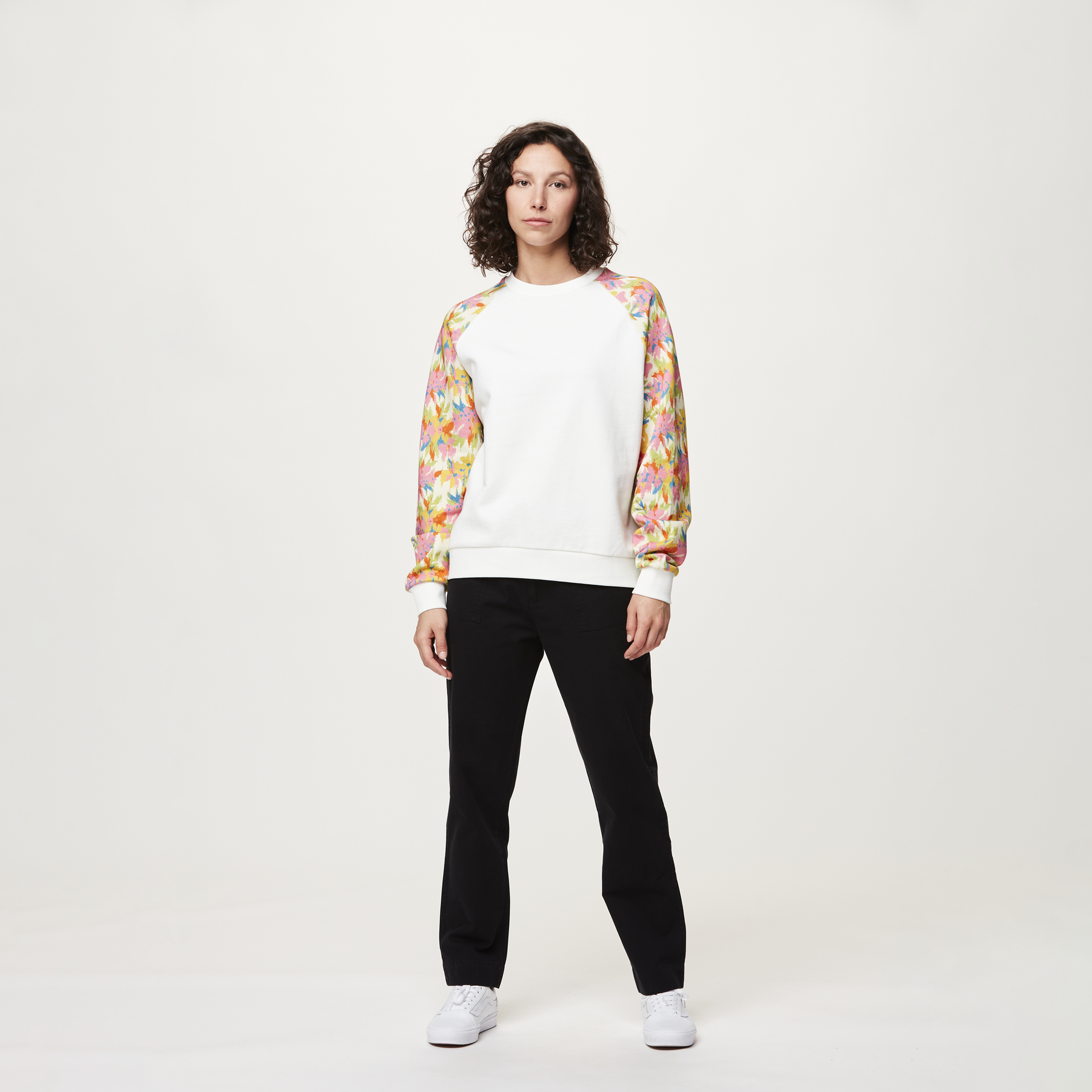BLAYR CREW __color:White#7
