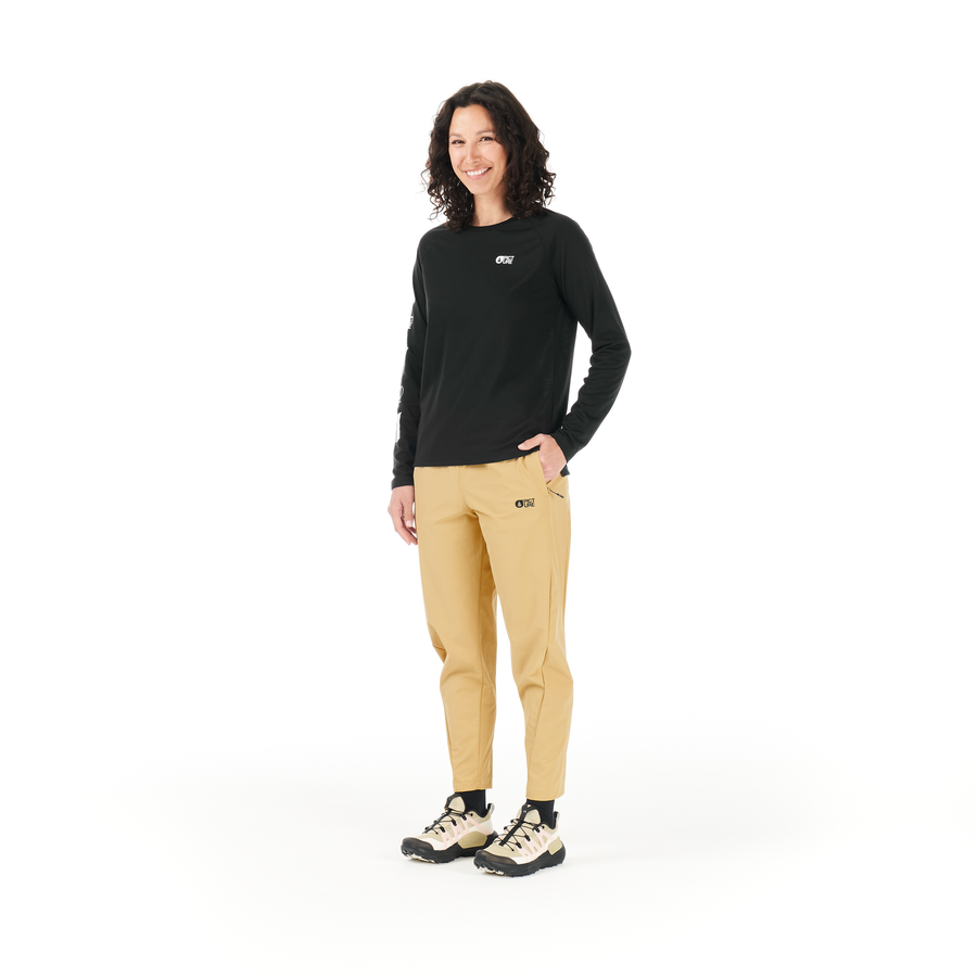 TIMONT W LS TECH TEE __color:Black_Logo#8