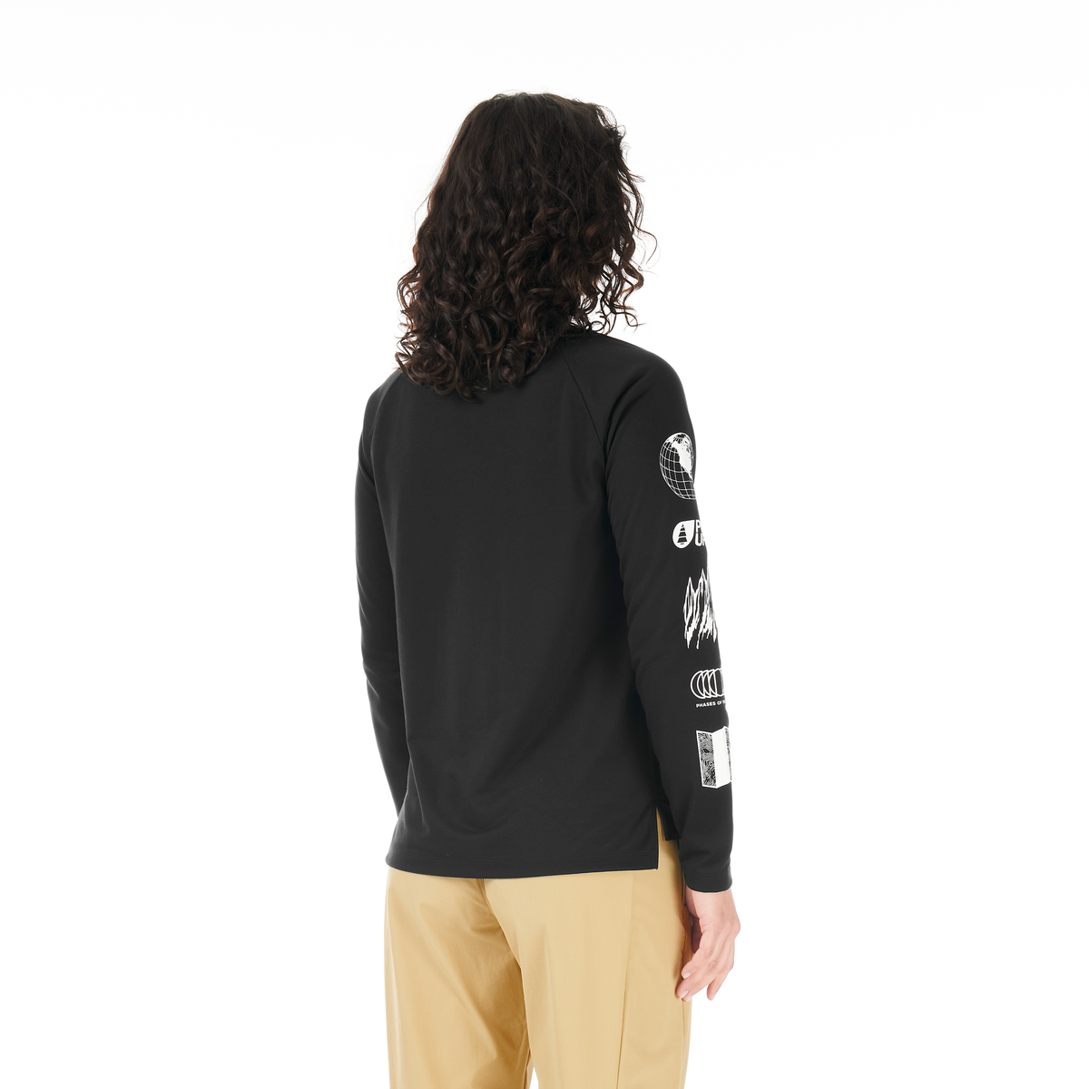 TIMONT W LS TECH TEE __color:Black_Logo#7