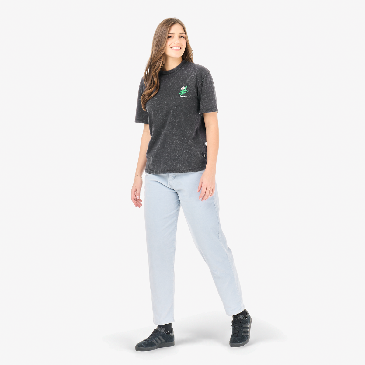 LYRA TEE