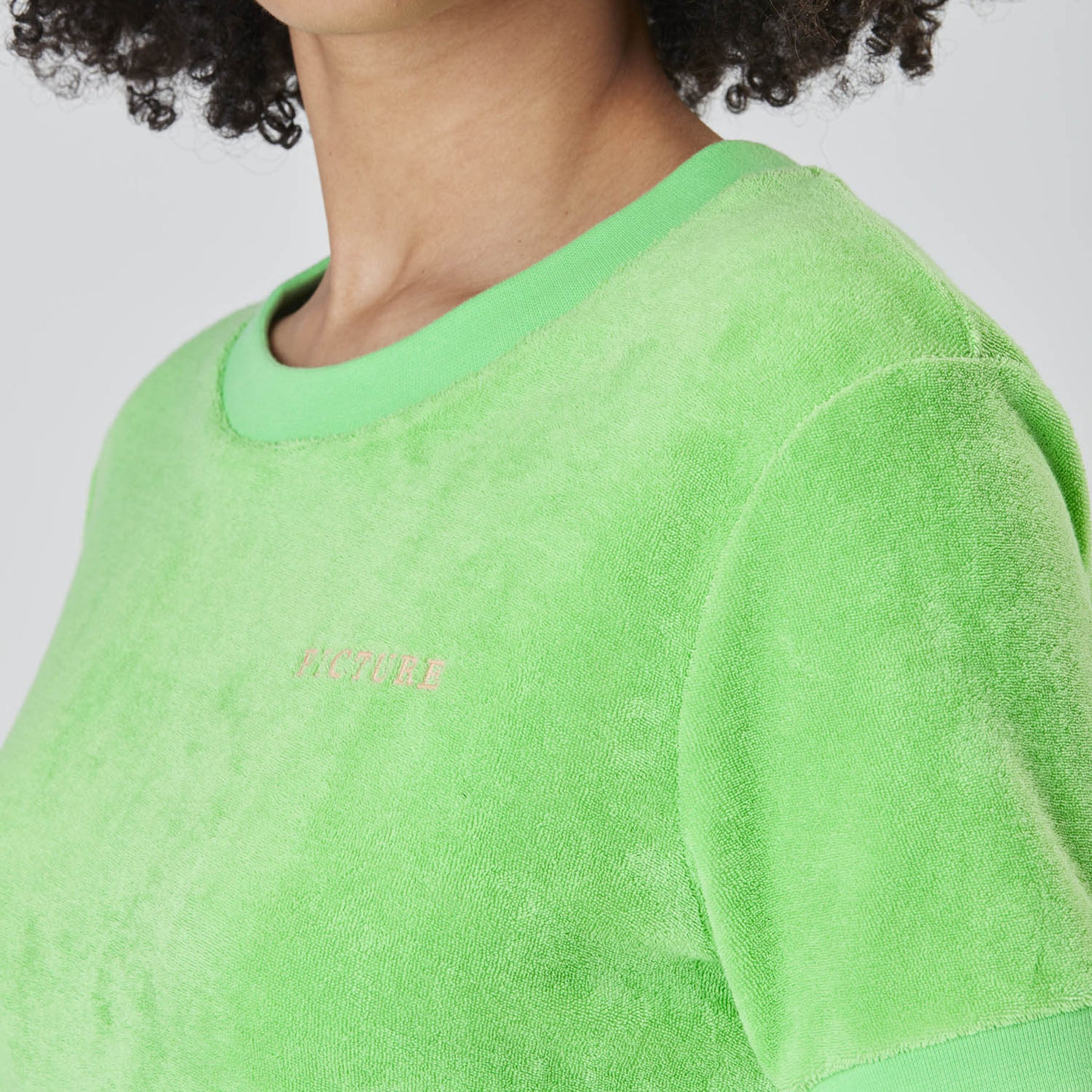 CARRELLA TEE __color:Absinthe_Green#8