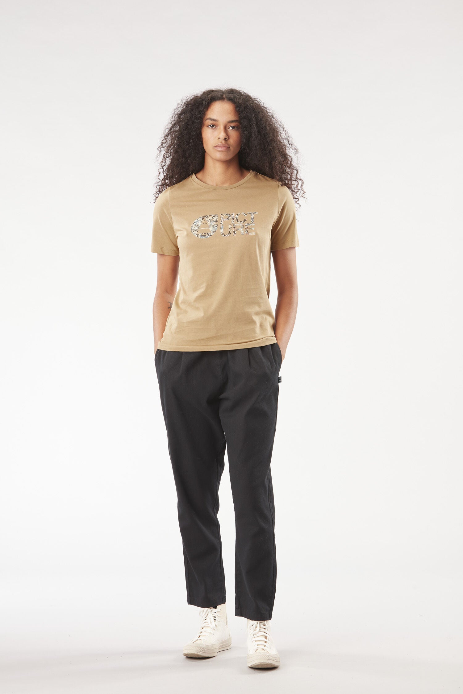 BASEMENT TEE W __color:Dark_Stone#14