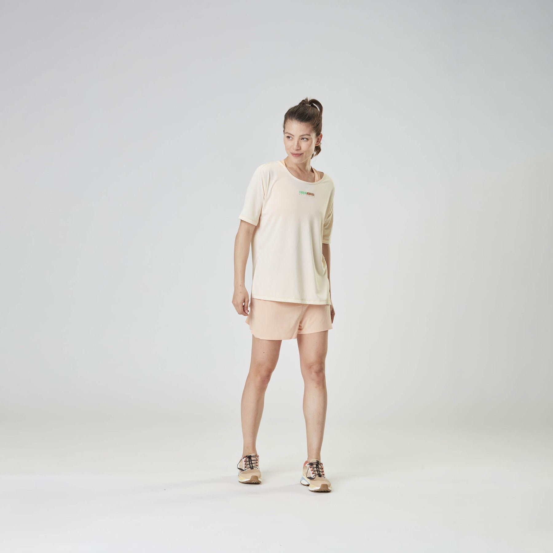KIERSI SS TECH TEE __color:Smoke_White#19