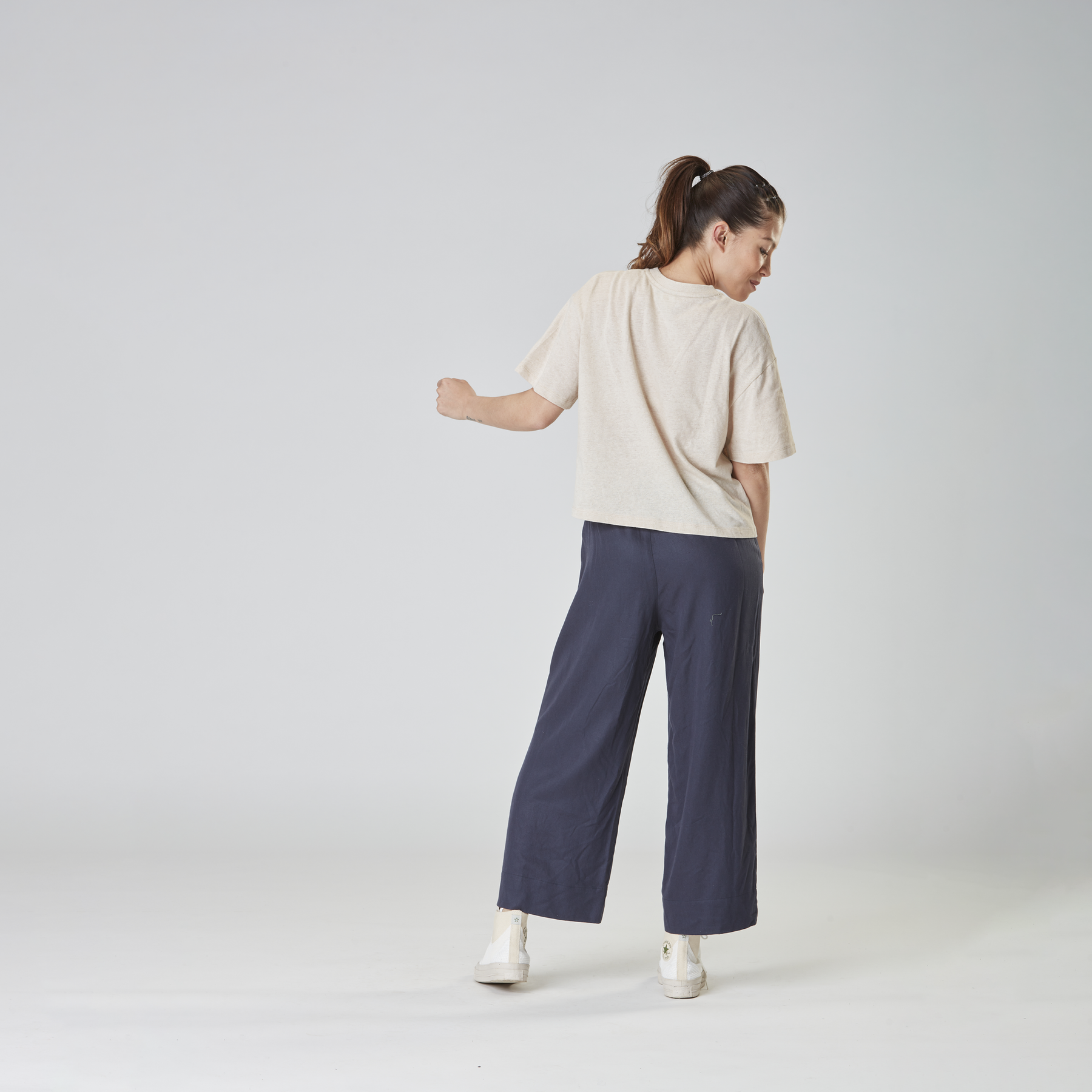 HAMPY TEE __color:Natural#12