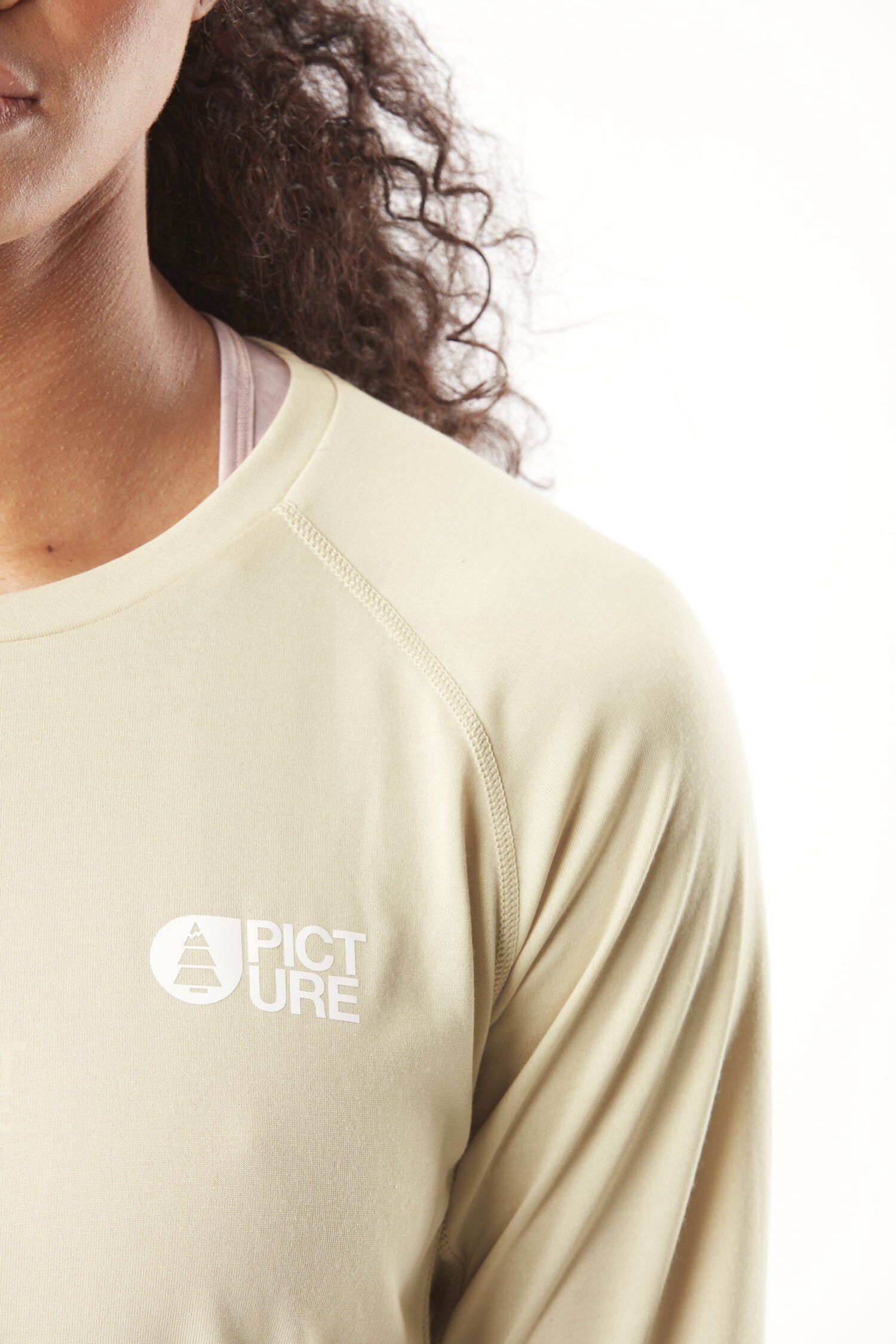 ACARAS LS TECH TEE __color:Cement#4