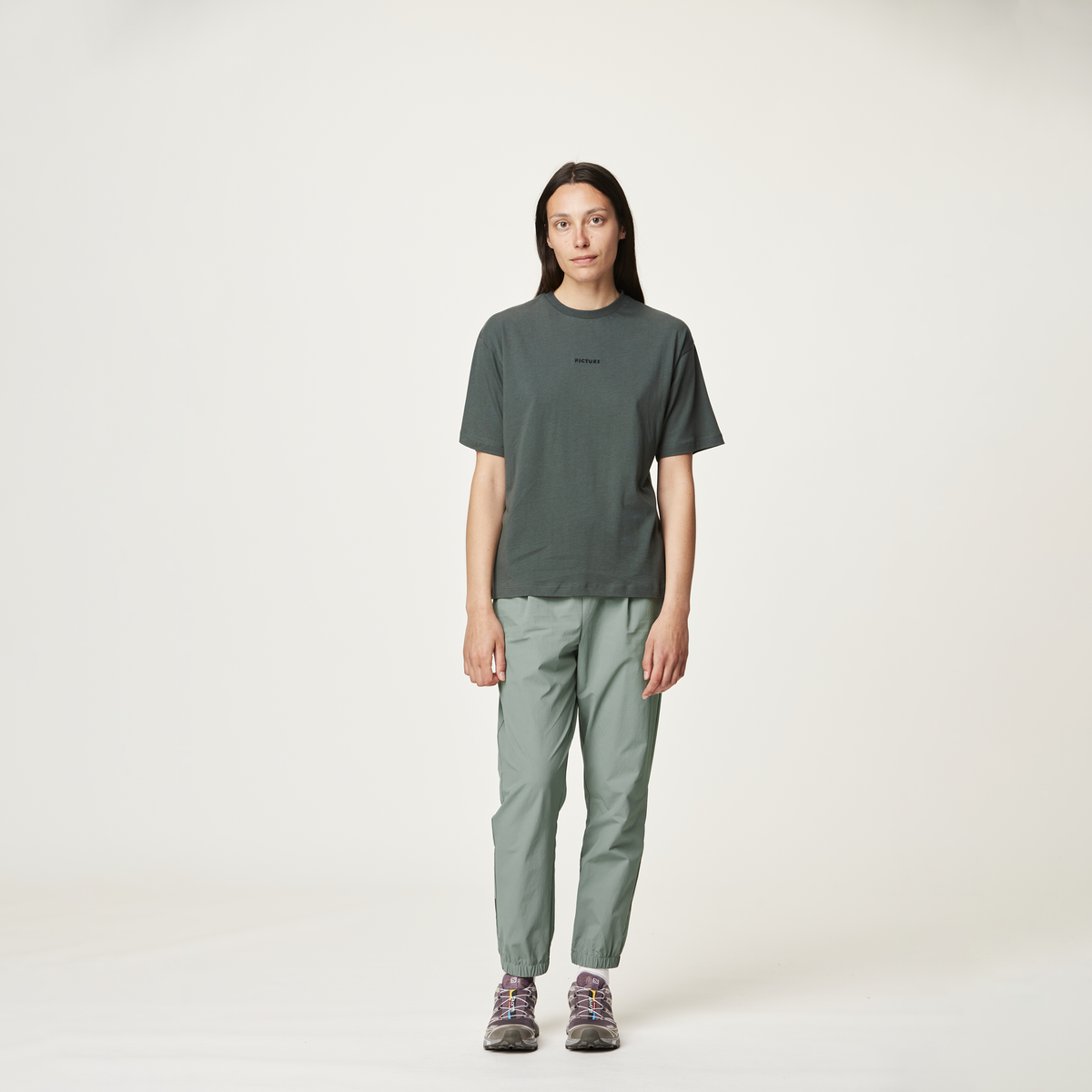 BOBBY TEE __color:Concrete_Grey#7