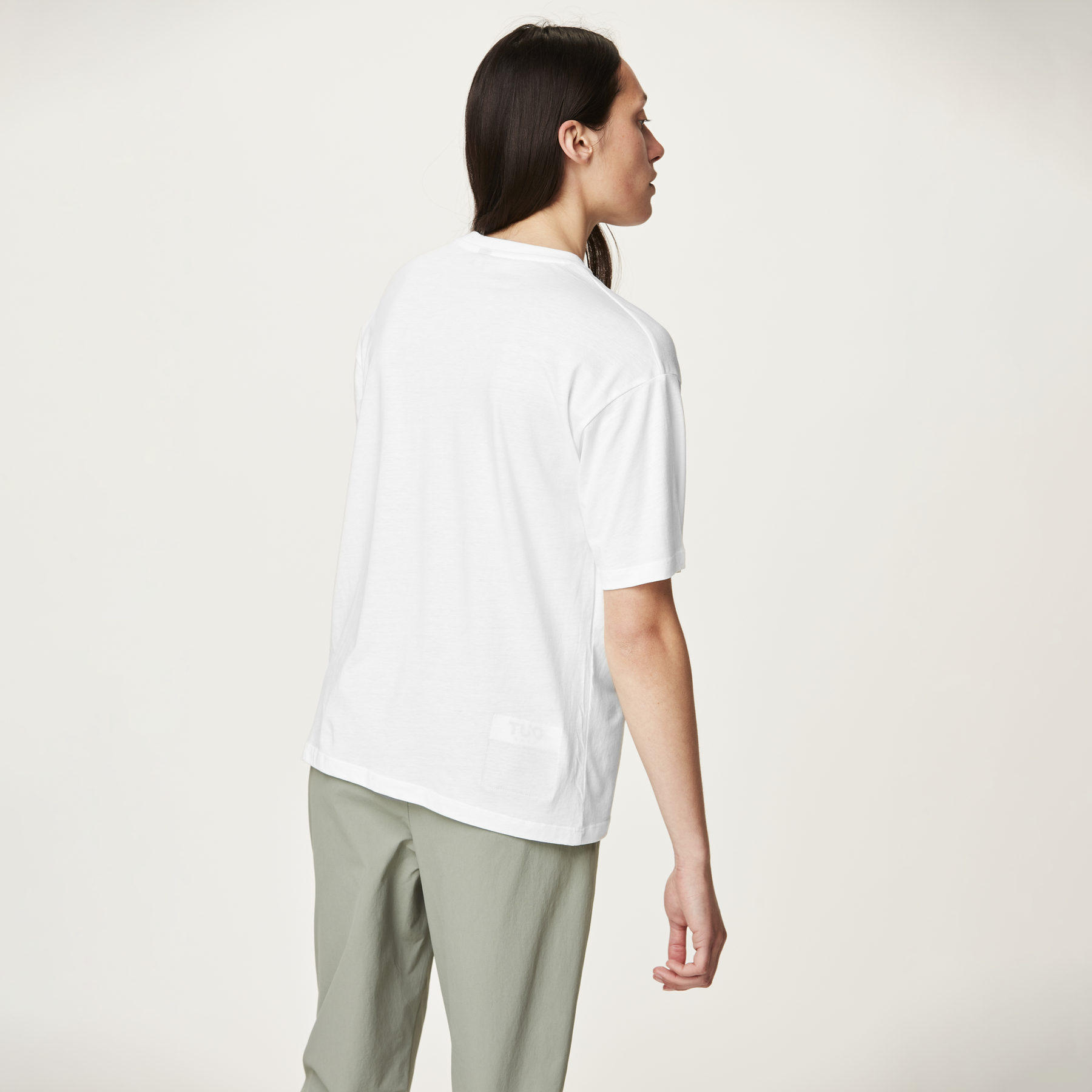BOBBY TEE __color:White#18