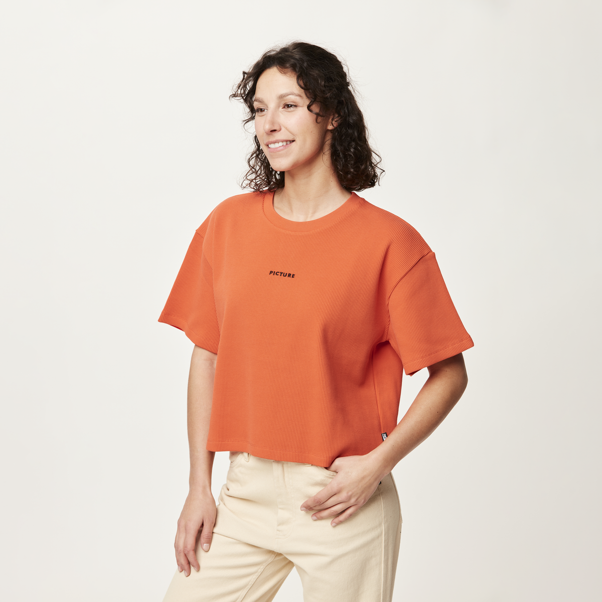 FRAGGI TEE __color:Poinciana#10