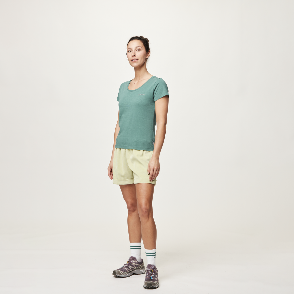 BASEMENT REV TEE __color:Sea_Pine#17