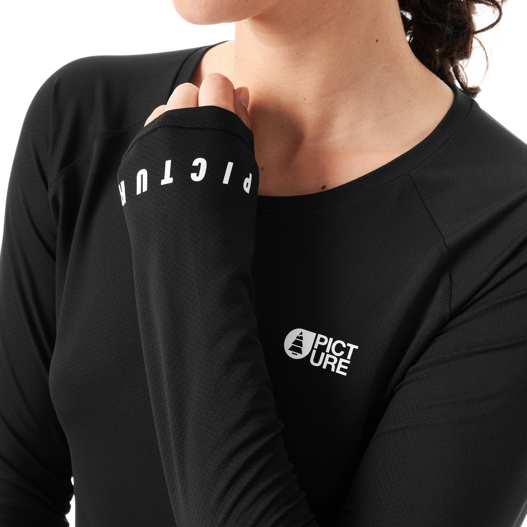 ACARAS LS TECH TEE __color:Black#4