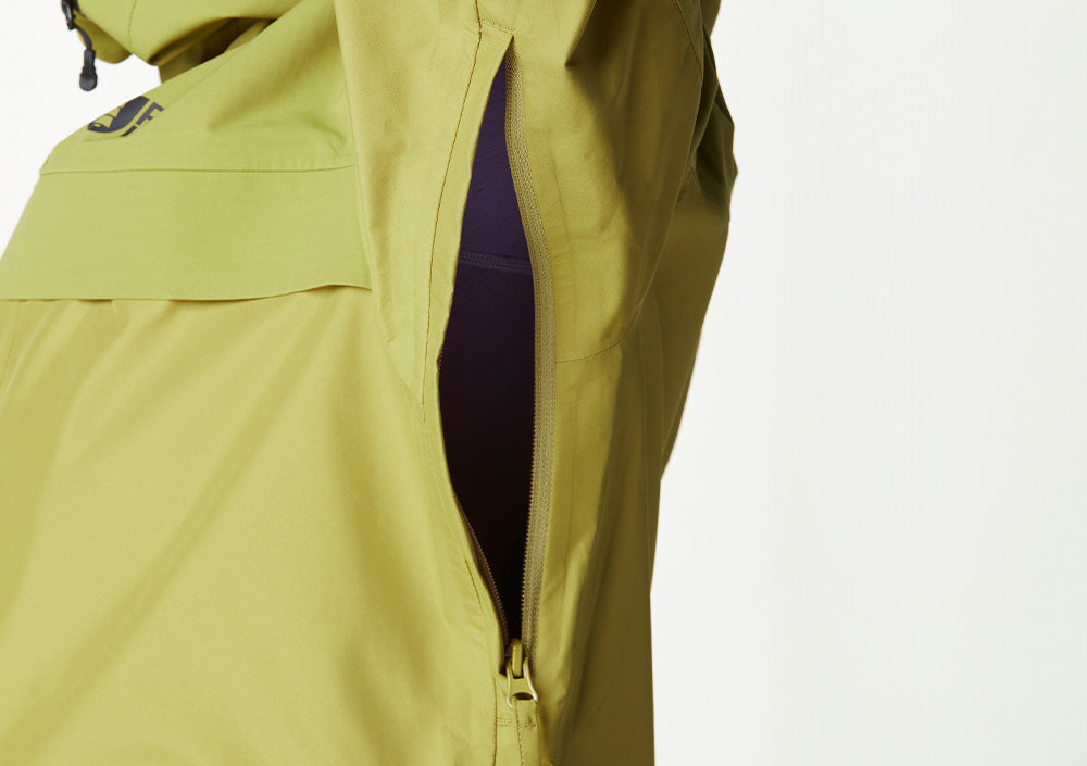 Pit zipped openings