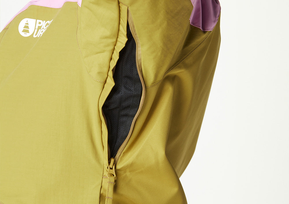 Pit zipped openings