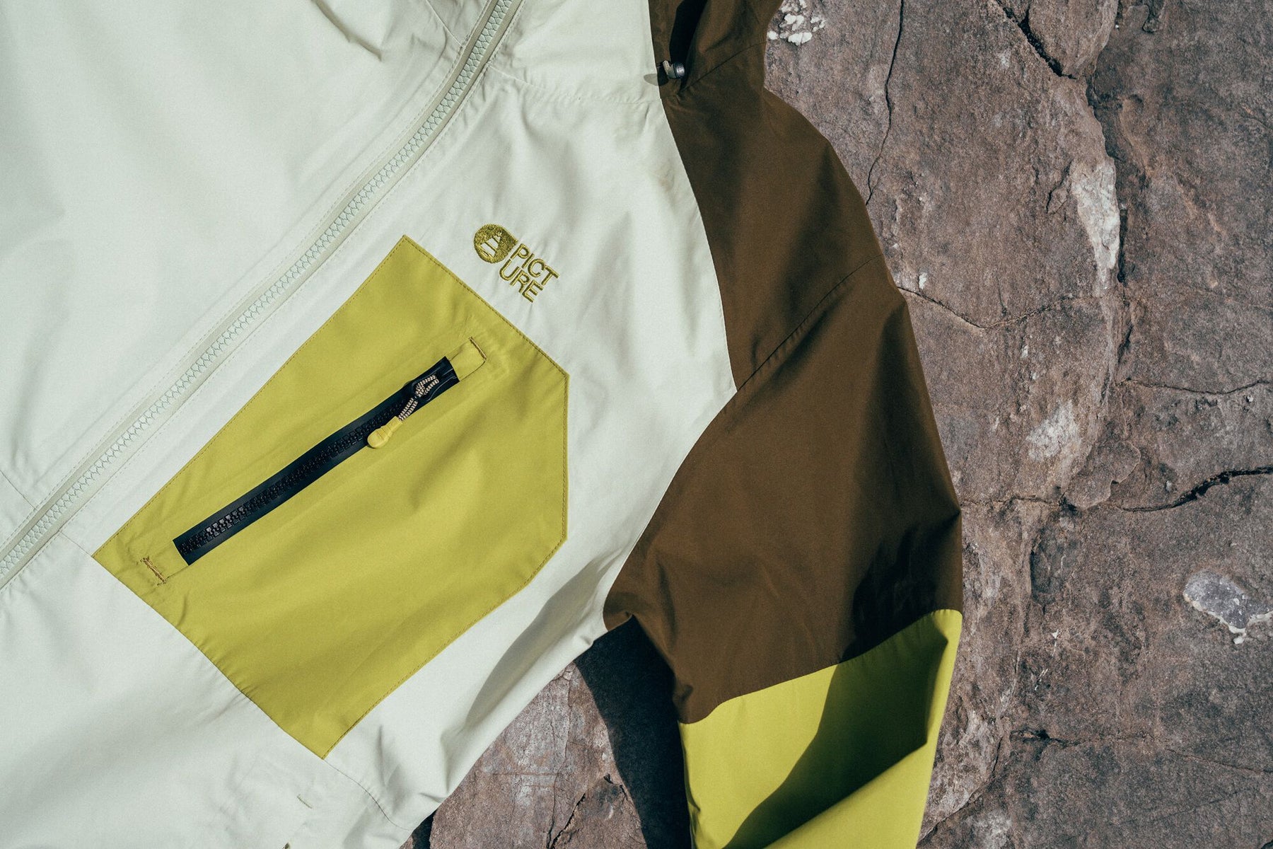ABSTRAL+ 2.5L W JKT __color:Tender_Green#74