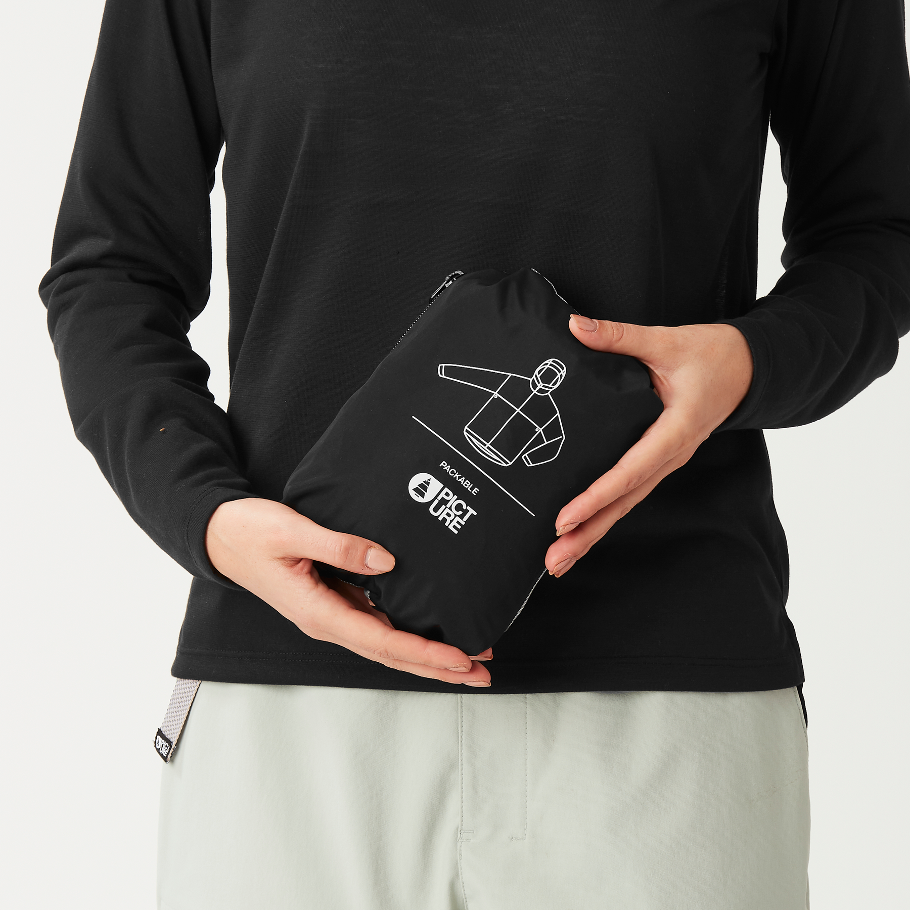 ABSTRAL+ 2.5L W JKT __color:Black#WVT0385-A-12