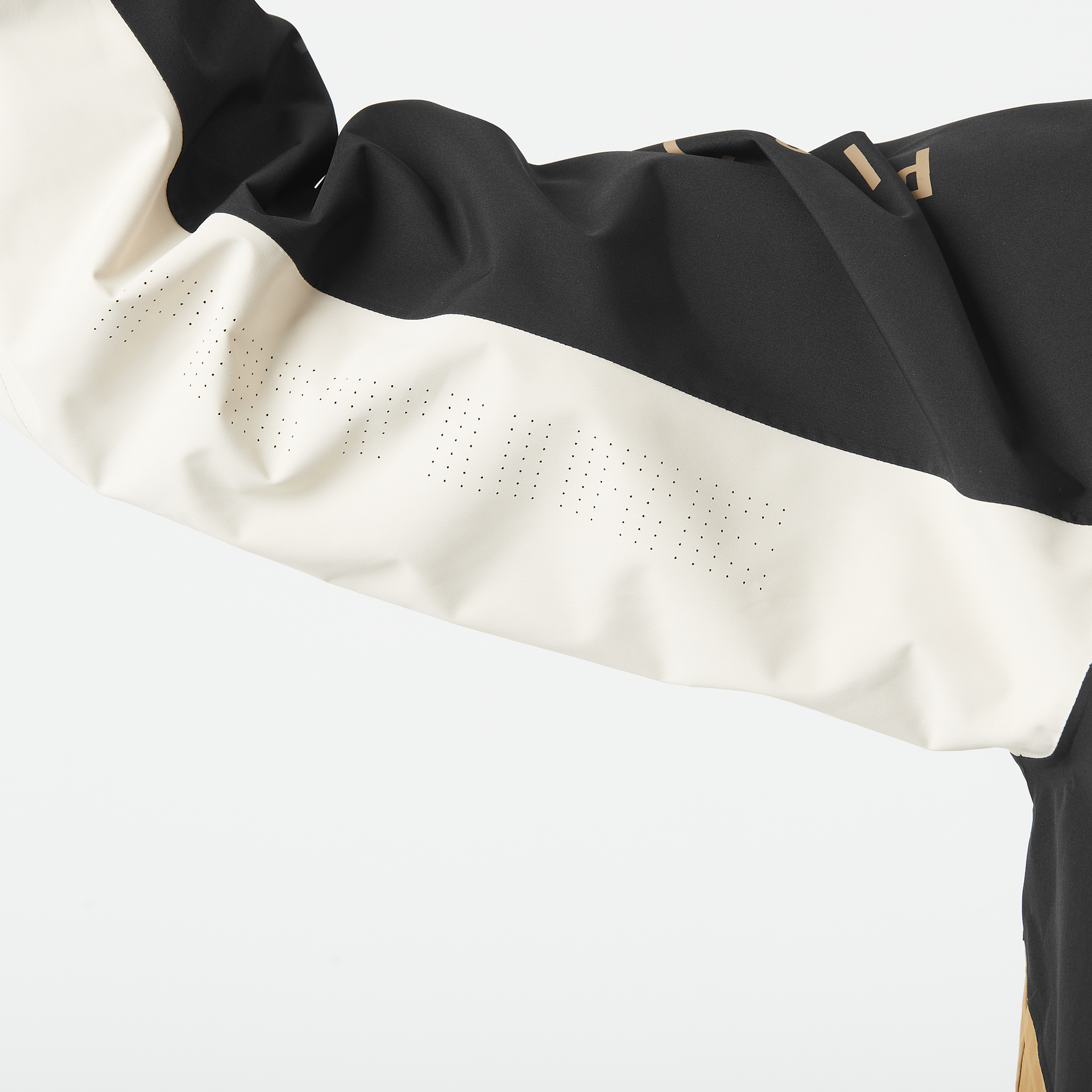 GRANITY + 2,5L W JKT __color:Black#6