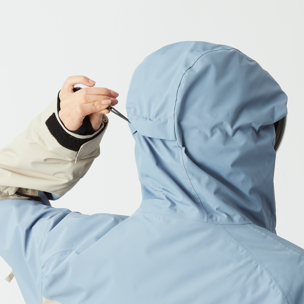 Ergonomic hood with single-point adjusment system
