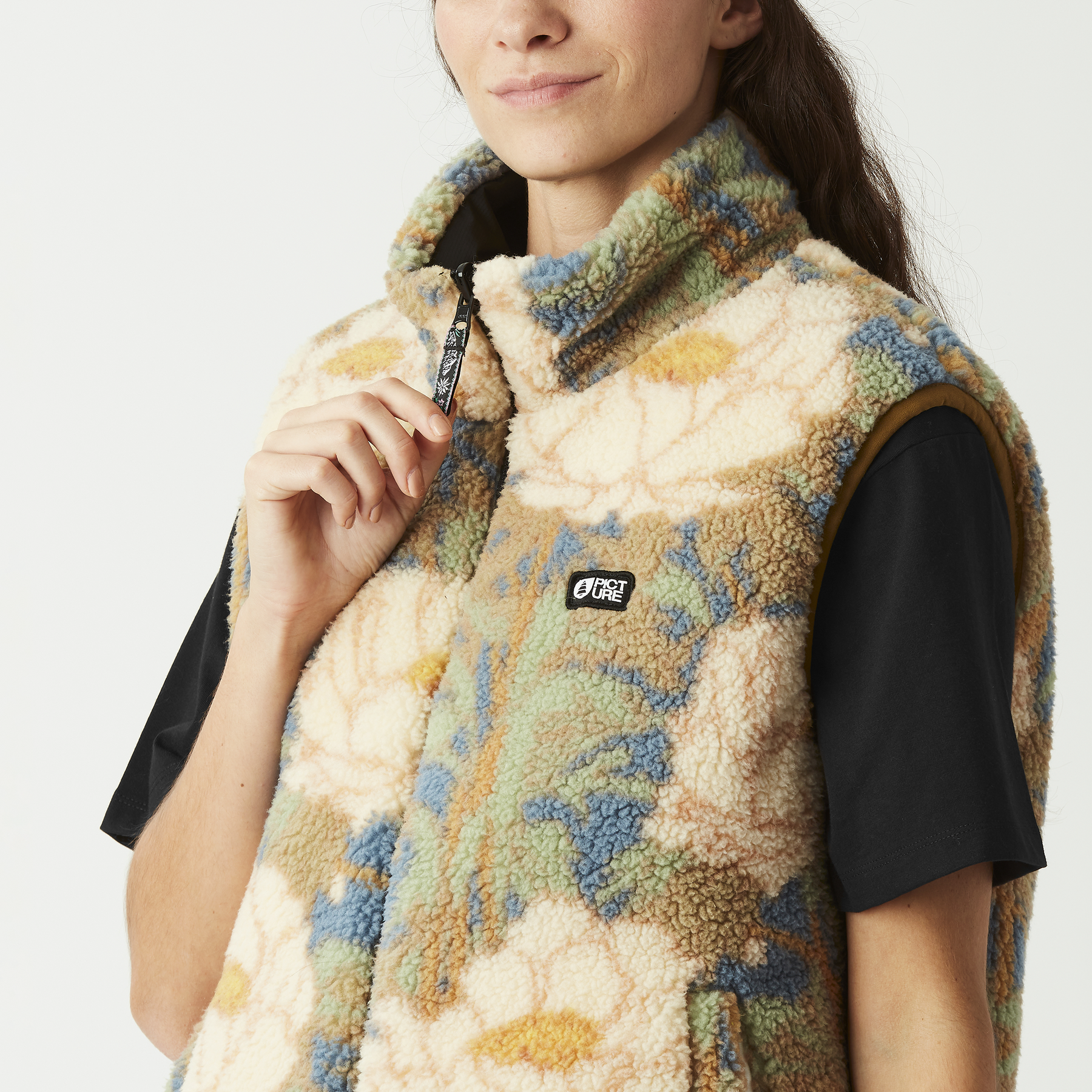 HYLLA REV VEST __color:Black_Timeless_Flower#5