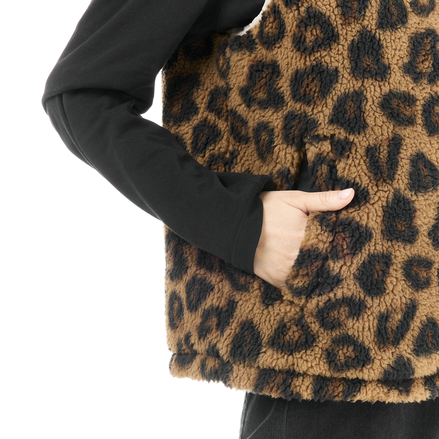 HYLLA REV VEST __color:Wild_Spot_Print#42