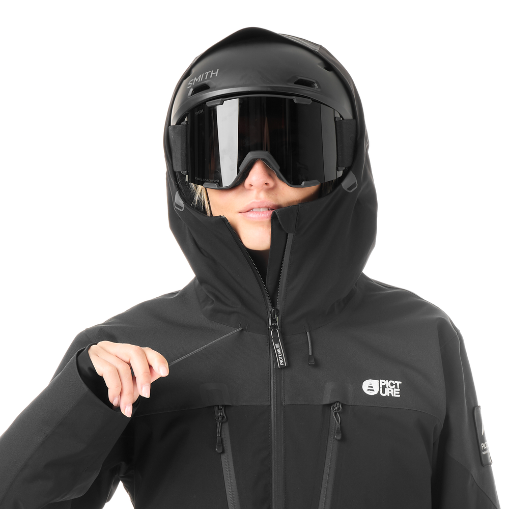 Ergonomic hood with three-point adjusment system