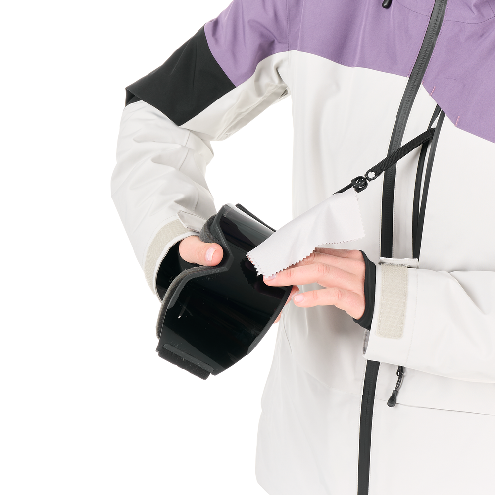 Zippered chest pocket with a cleaner for masks and ski goggles