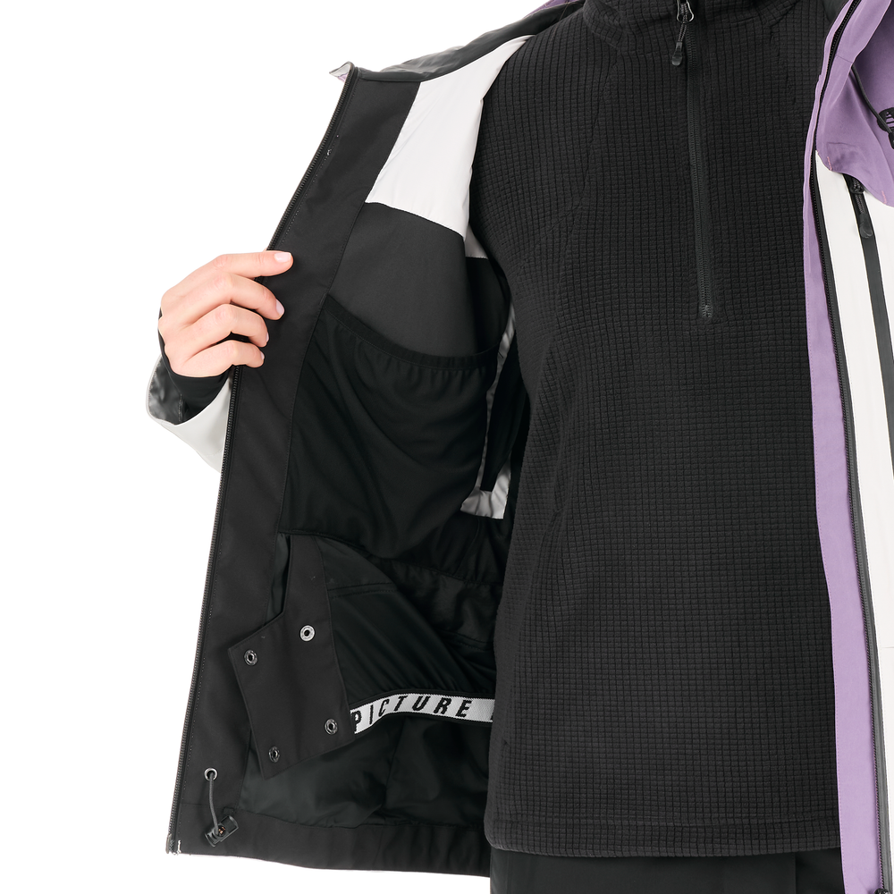 Inside accessory mesh pocket