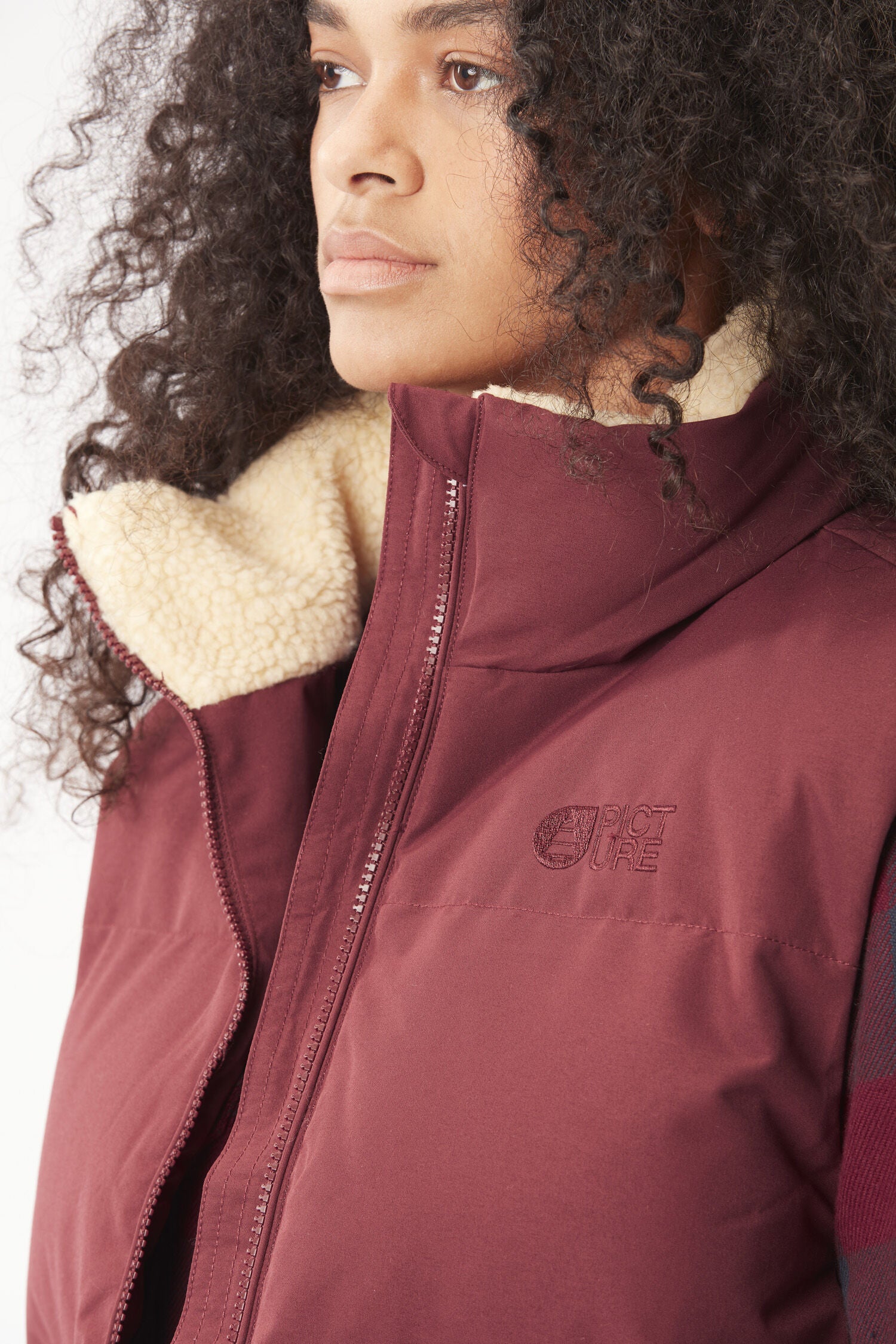HYLLA VEST __color:Tawny_Port#41