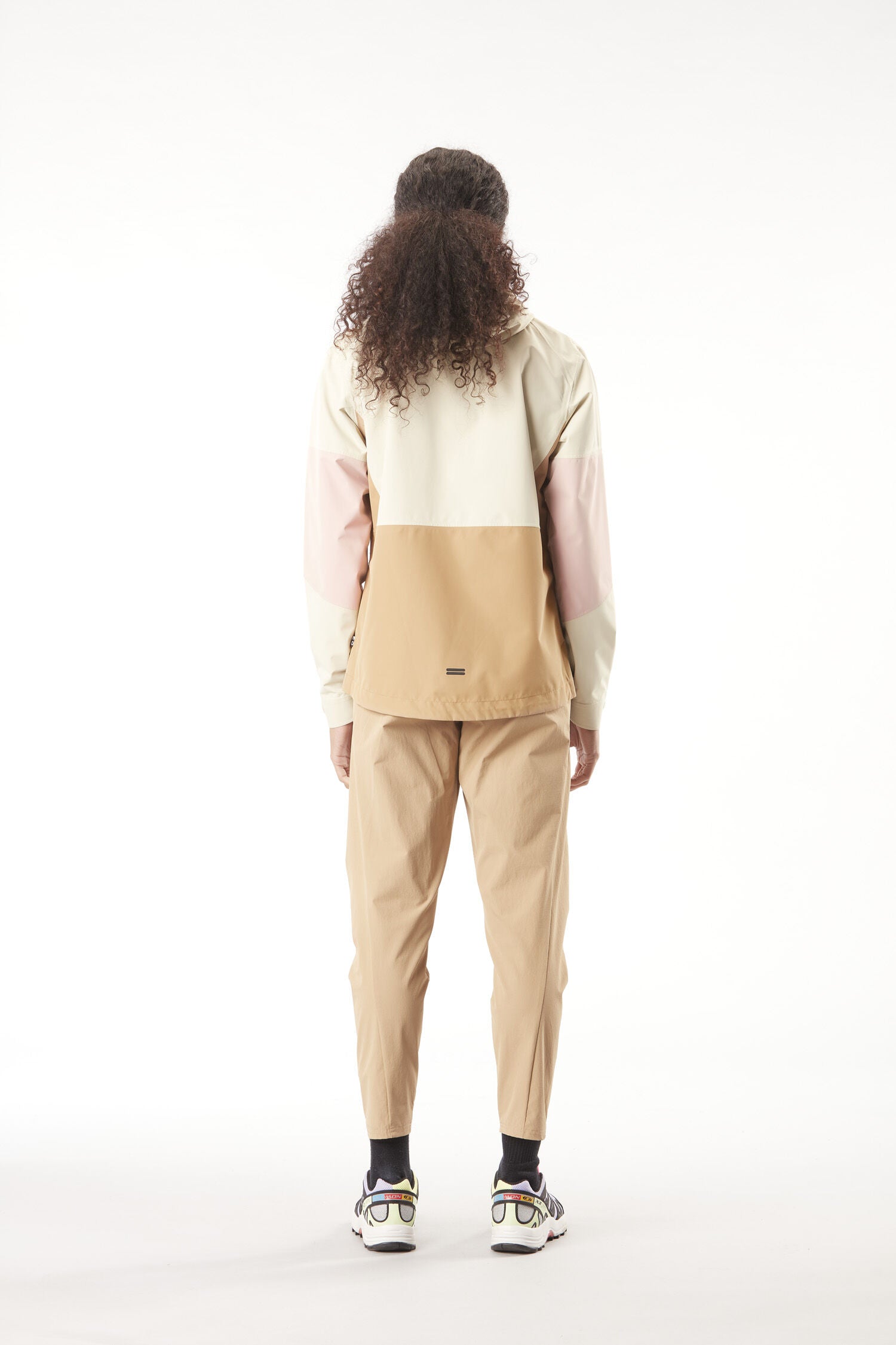 ABSTRAL+ 2.5L W JKT __color:Tannin#36