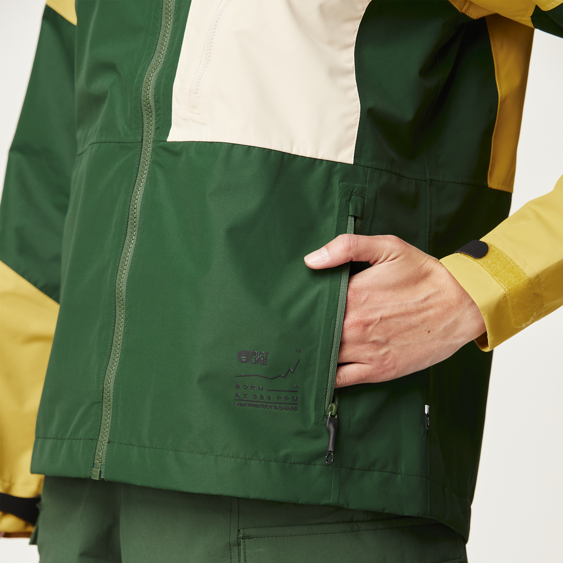 ABSTRAL+ 2,5L W B JKT __color:Eden#6