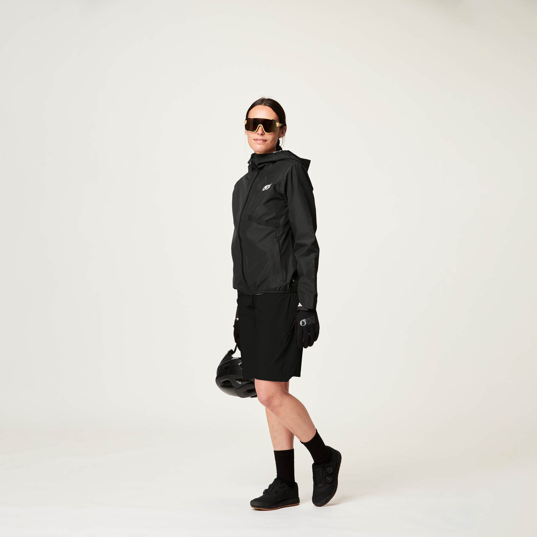 GRANITY + 2,5L W JKT __color:Black#2