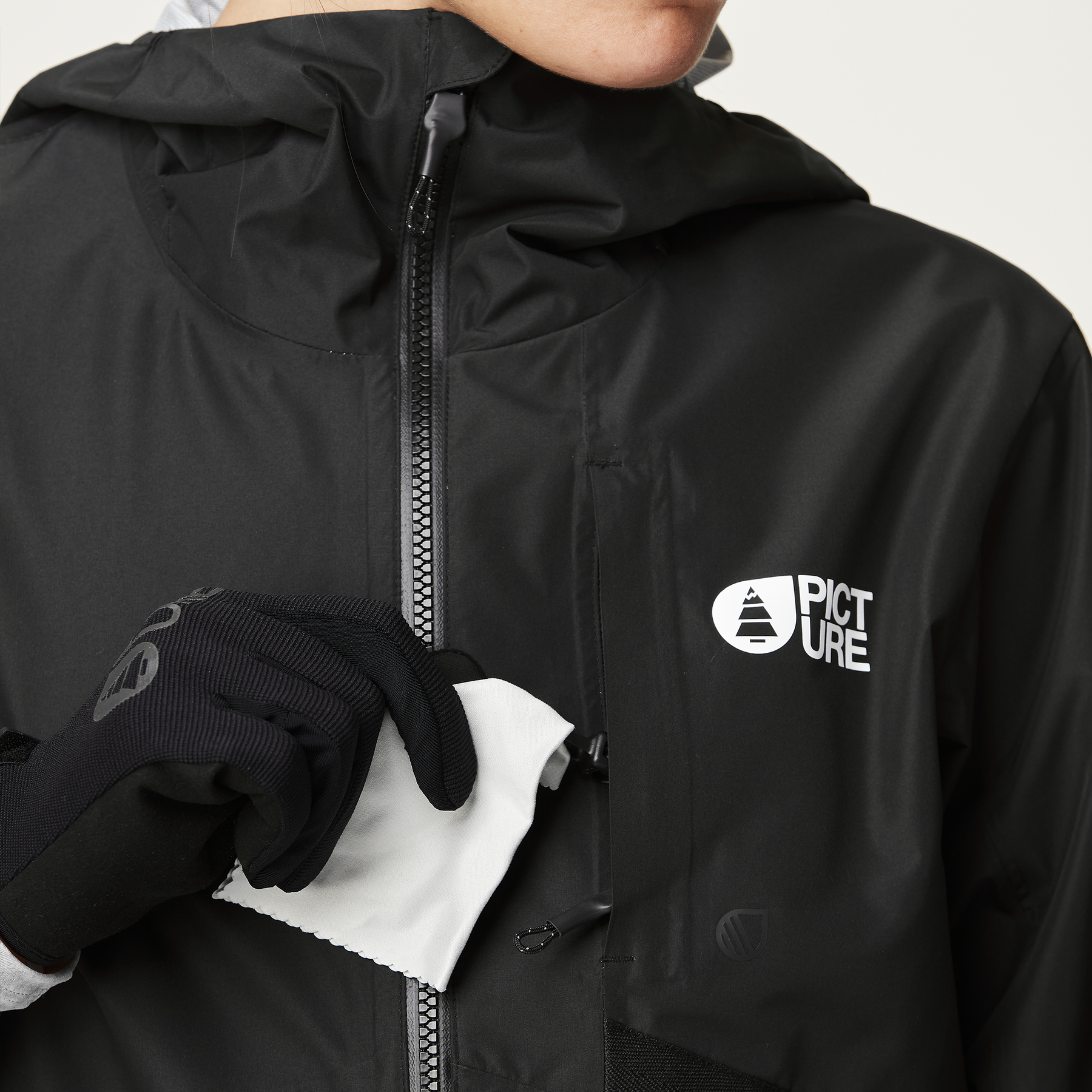 GRANITY + 2,5L W JKT __color:Black#6