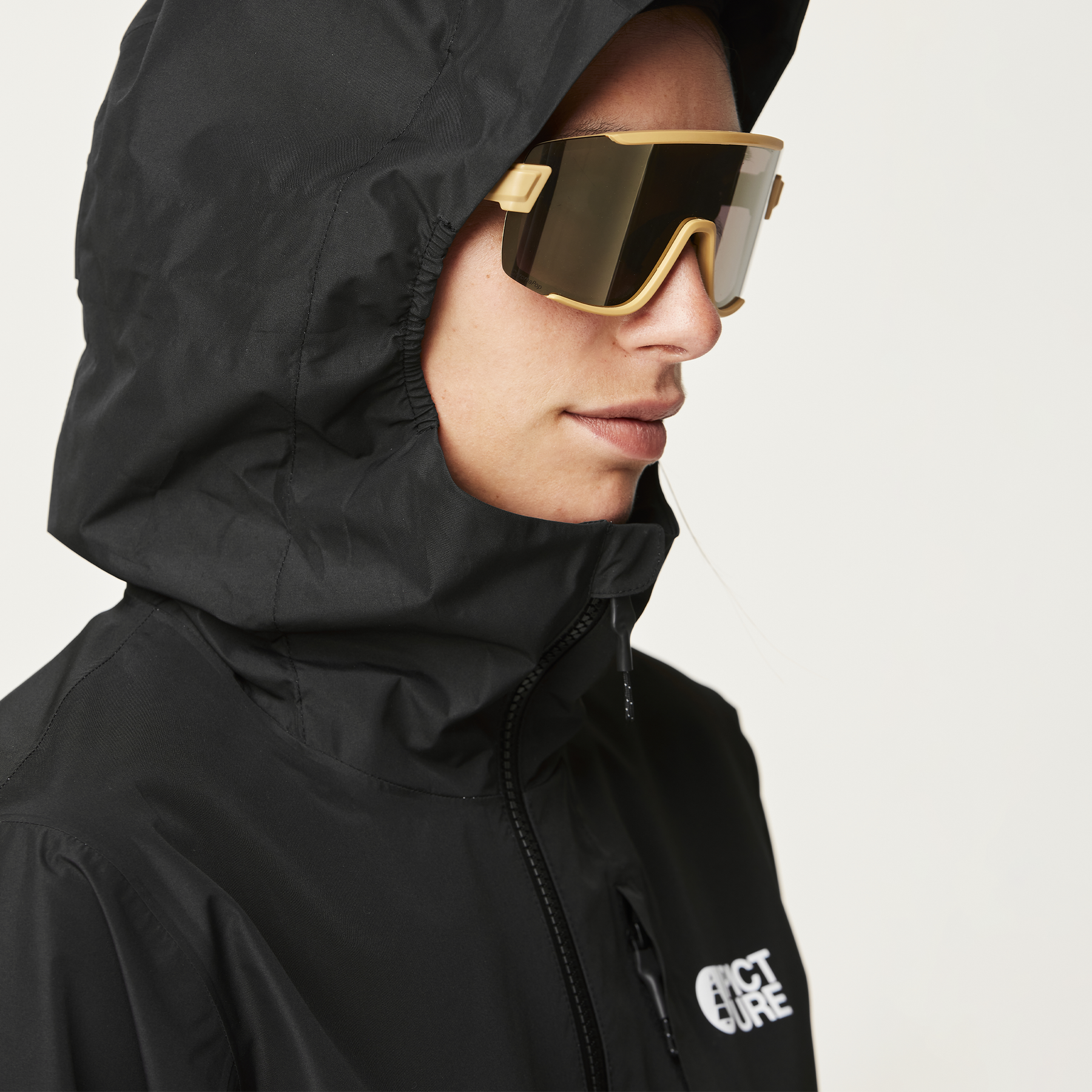 GRANITY + 2,5L W JKT __color:Black#7